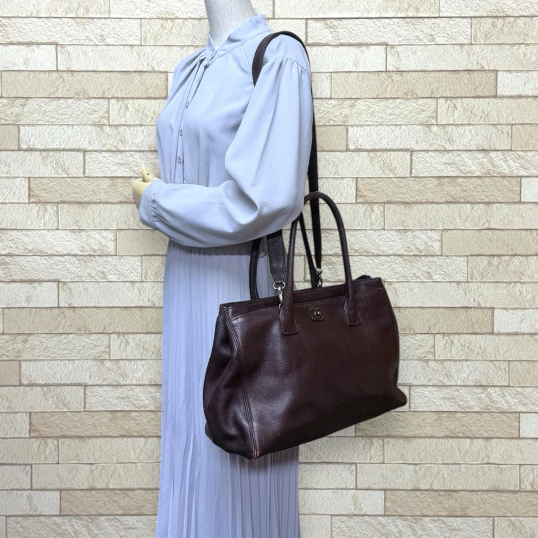 CHANEL シャネル エグゼクティブトート ショルダーバッグ レザー