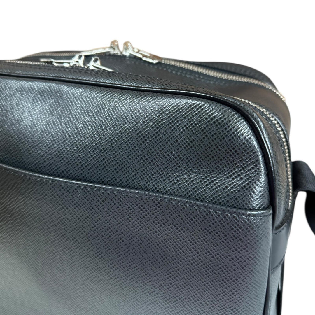 LOUIS VUITTON ルイヴィトン リポーター タイガ ショルダーバッグ