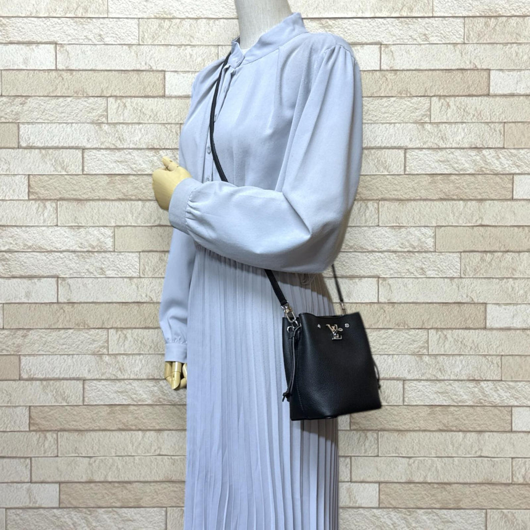 LOUIS VUITTON ルイヴィトン ナノロックミー バケット ショルダー
