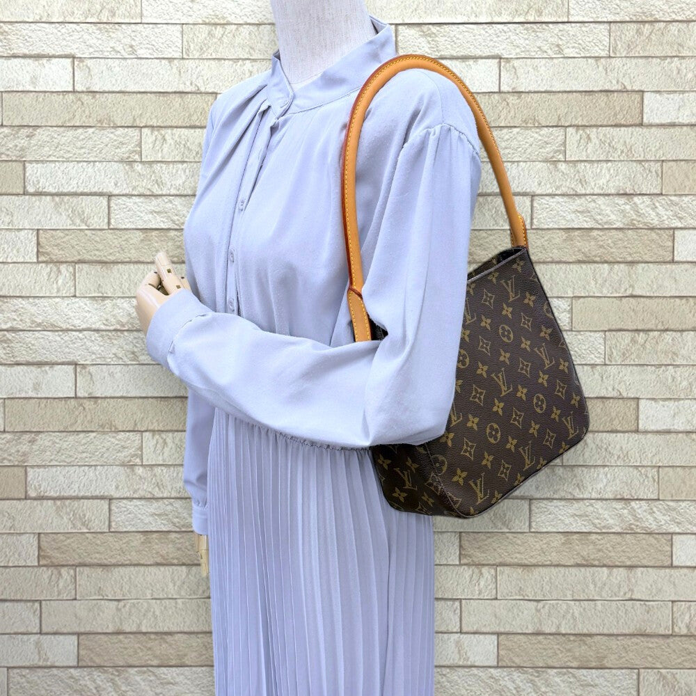 LOUIS VUITTON ルイヴィトン ルーピングMM モノグラム ショルダー