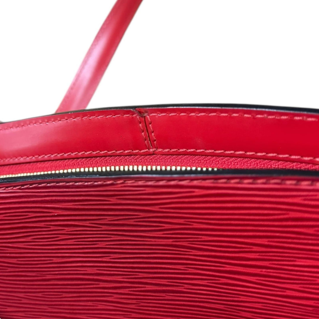 LOUIS VUITTON ルイヴィトン リュサック エピ ショルダーバッグ