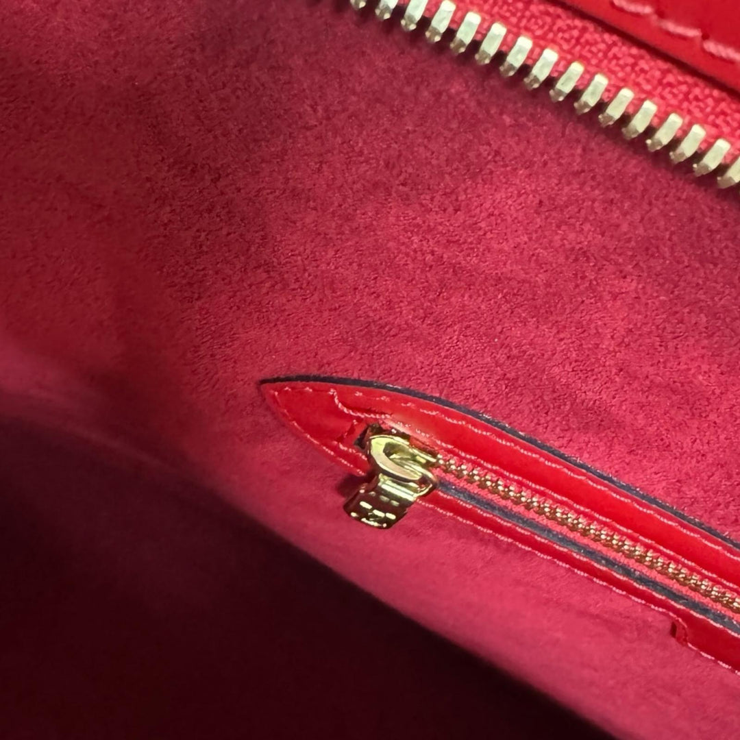 LOUIS VUITTON ルイヴィトン リュサック エピ ショルダーバッグ