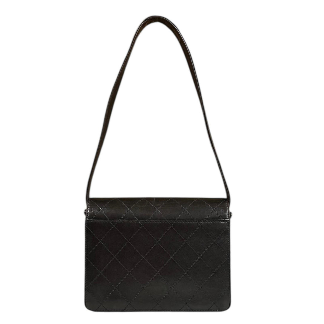 CHANEL マトラッセ ブラック レザー ショルダーバッグ CHANEL シャネル マトラッセ ショルダーバッグ レザー ブラック