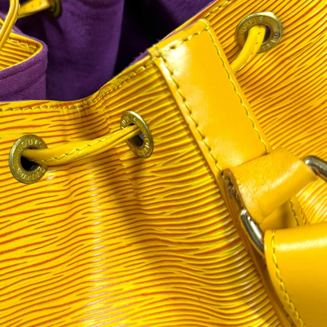 LOUIS VUITTON ルイヴィトン プチノエ エピ ショルダーバッグ