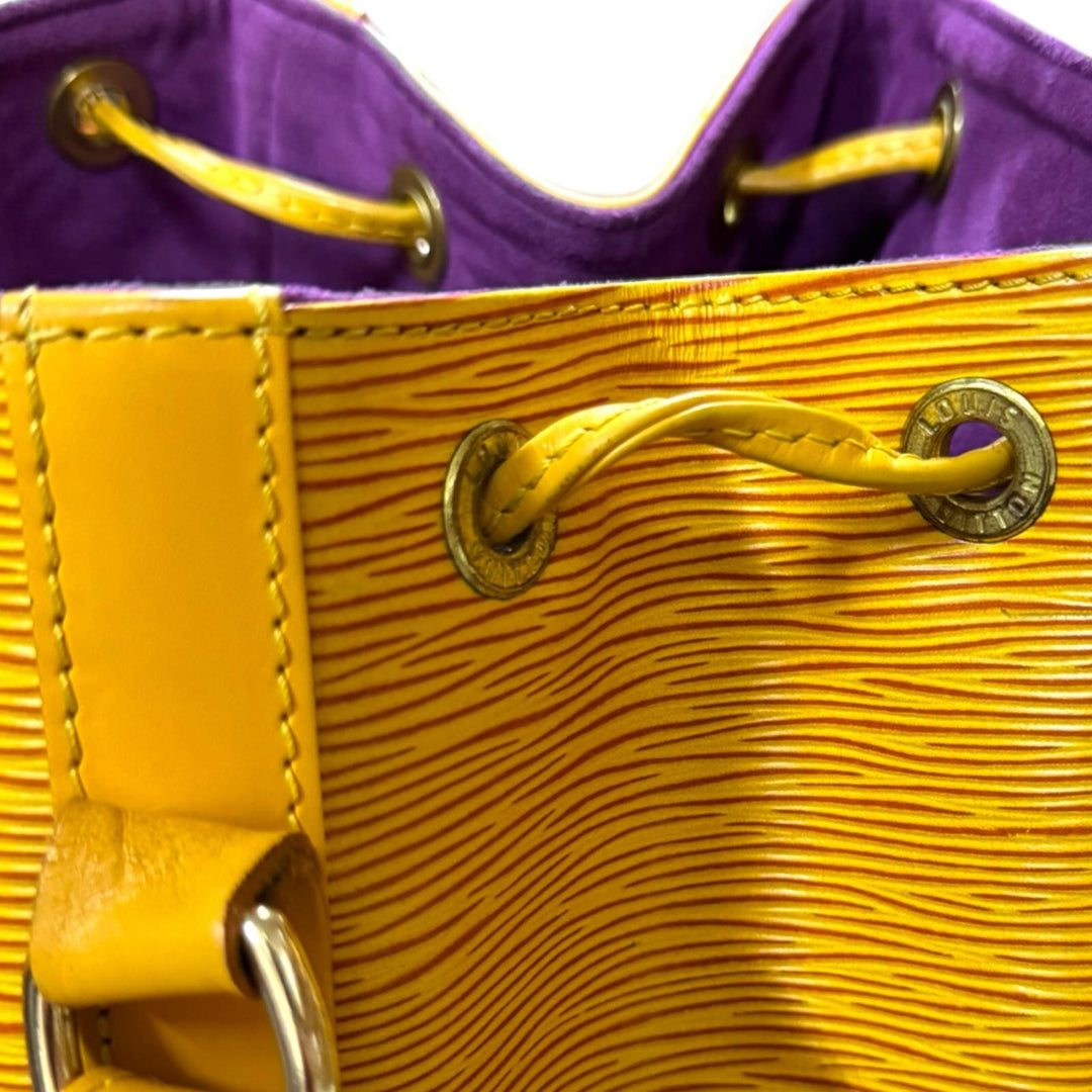 LOUIS VUITTON ルイヴィトン プチノエ エピ ショルダーバッグ