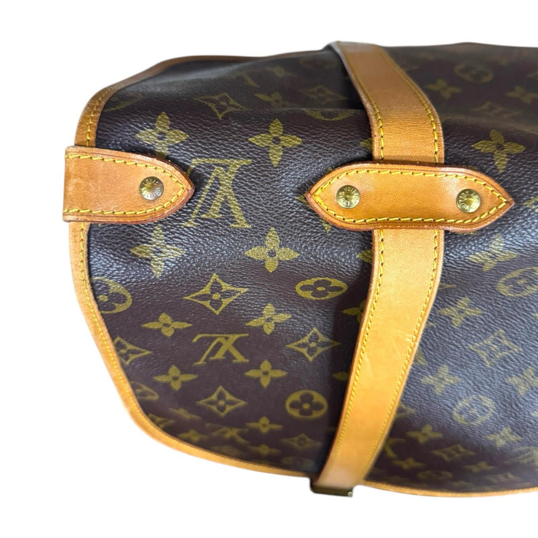 Louis Vuitton モノグラム　ソミュール43ショルダーバッグ LOUIS VUITTON ルイヴィトン モノグラム ソミュール43 ショルダー