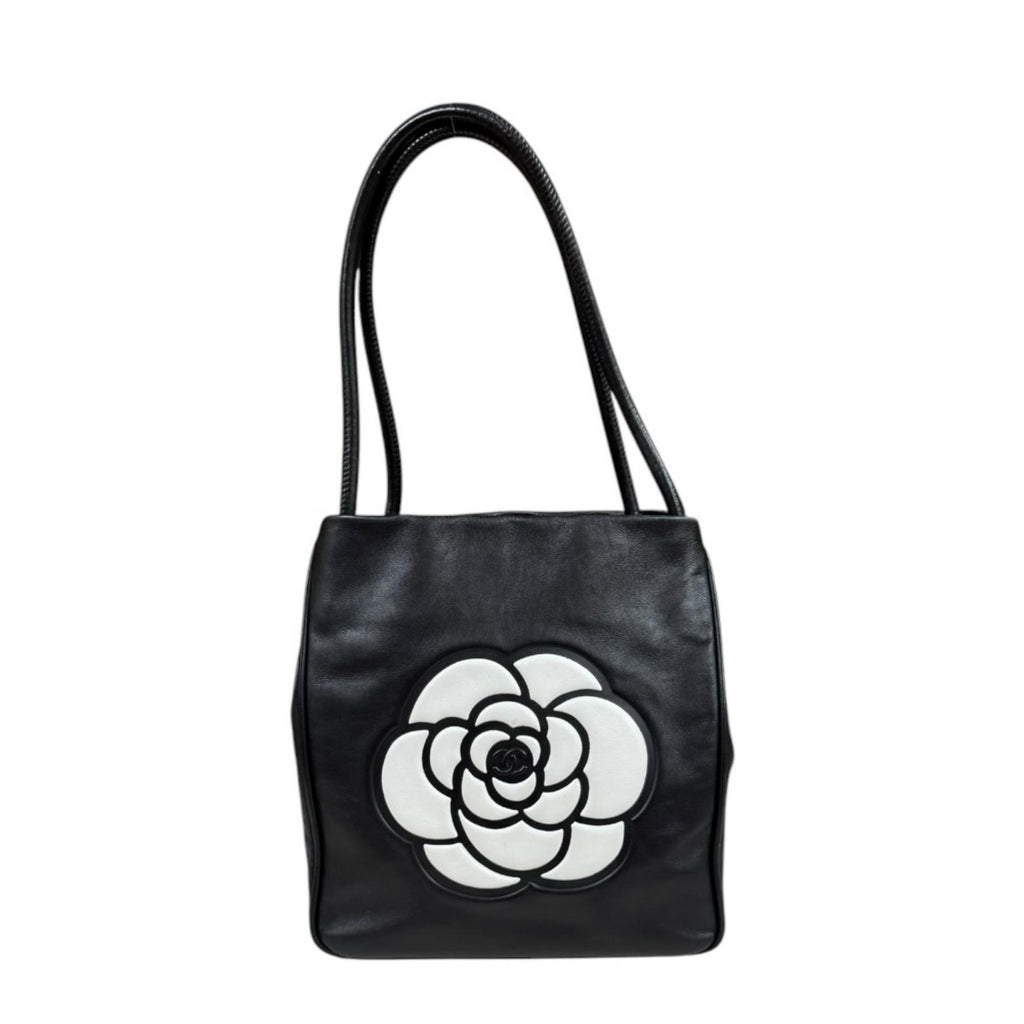 ❤️ひるろ❤️CHANELカメリアトートバッグバッグ❤️ CHANEL シャネル カメリア トートバッグ レザー ブラック レディース