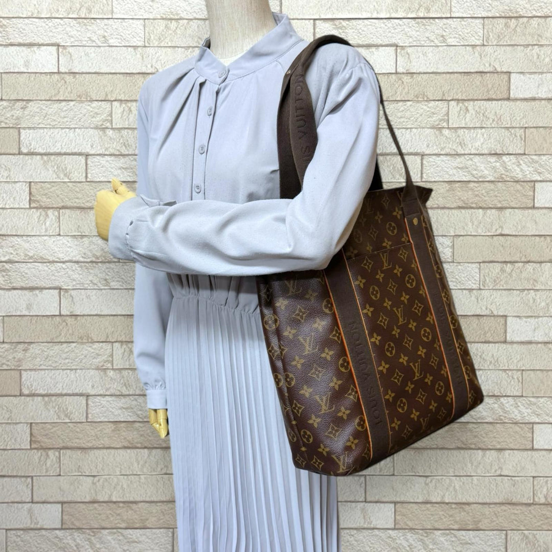 LOUIS VUITTON ルイヴィトン カバ ボブール モノグラム トートバッグ
