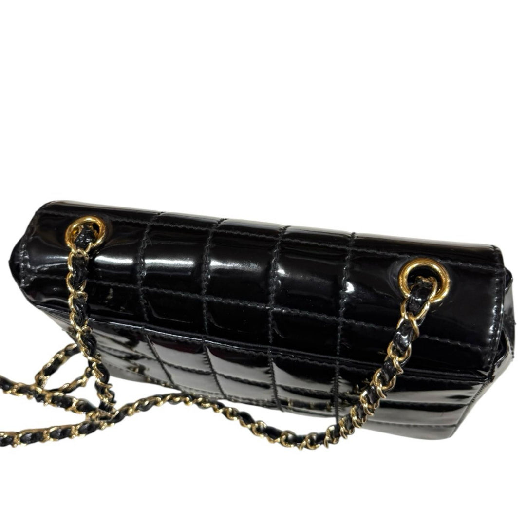 CHANEL シャネル チョコバーポーチ パテントレザー キューブ ブラック 黒 CHANEL シャネル チョコバー ショルダーバッグ パテントレザー