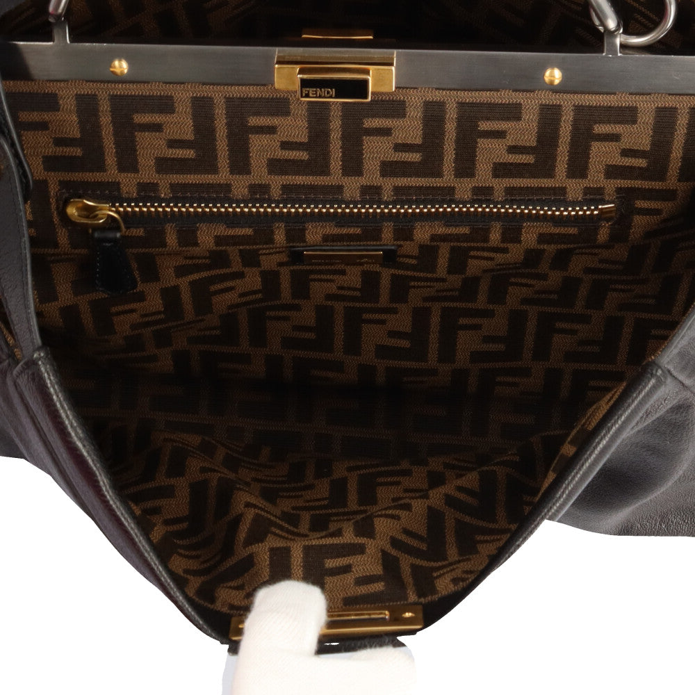 FENDI フェンディ ピーカブー ラージ ショルダーバッグ レザー