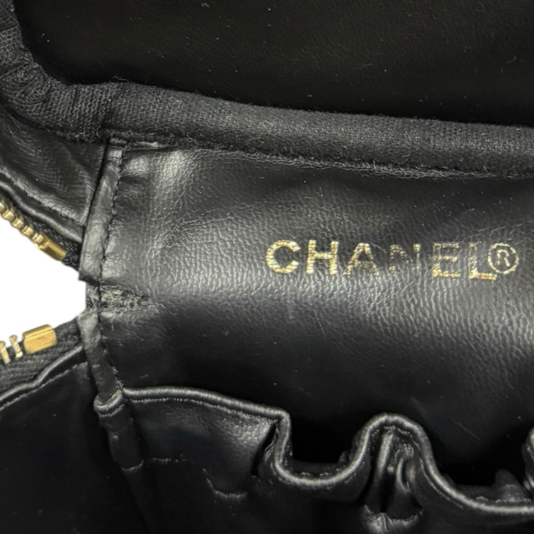 CHANEL シャネル 縦型バニティ ココマーク ハンドバッグ キャビア