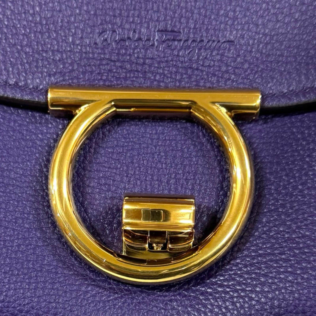 美品 サルヴァトーレフェラガモマーゴットガンチーニ Salvatore Ferragamo サルヴァトーレフェラガモ マーゴット ガンチーニ