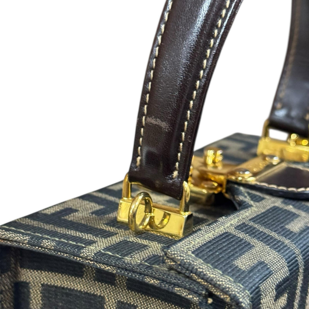 FENDI フェンディ バニティ型 ズッカ ショルダーバッグ キャンバス