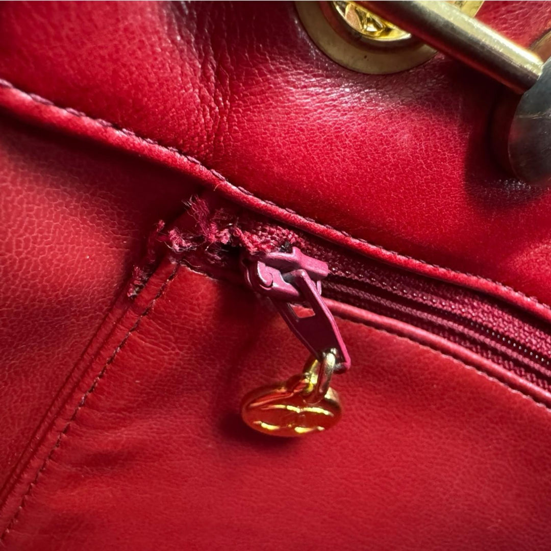 CHANEL シャネル マトラッセ ショルダーバッグ レザー レッド