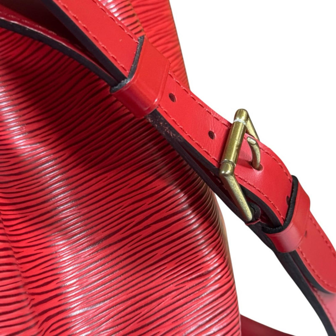 LOUIS VUITTON ルイヴィトン プチノエ エピ ショルダーバッグ