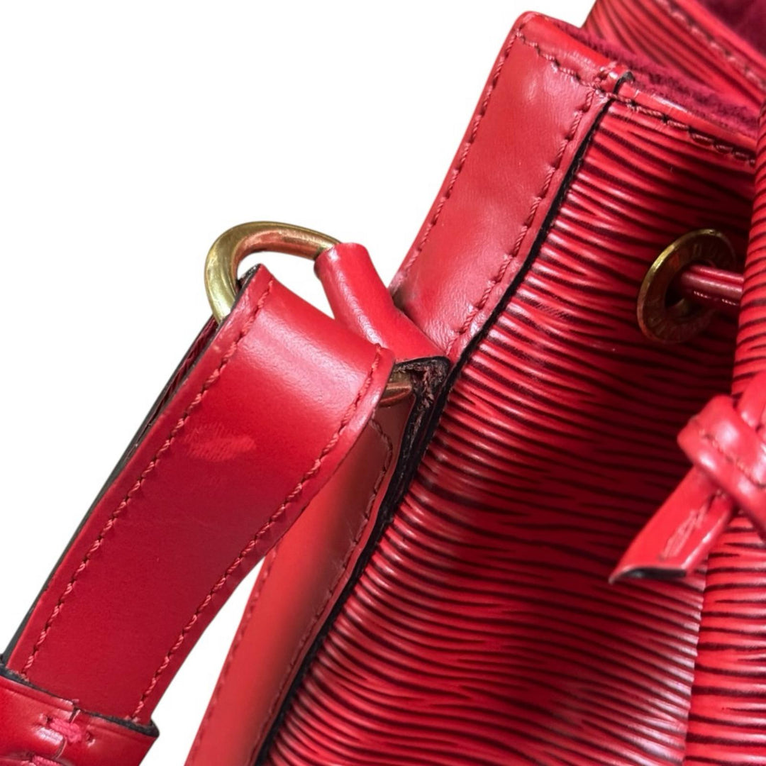 LOUIS VUITTON ルイヴィトン プチノエ エピ ショルダーバッグ