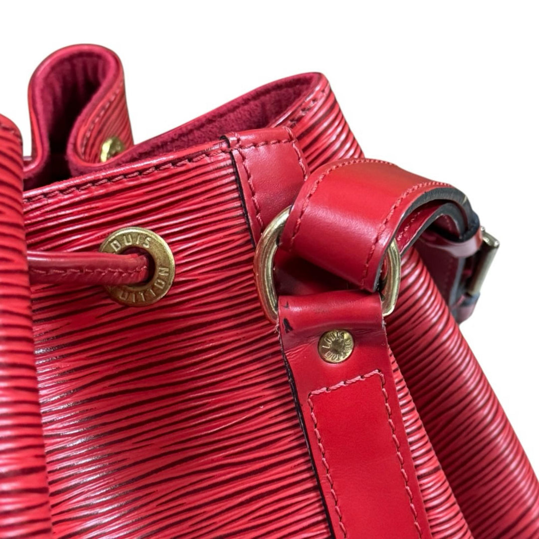 Louis Vuitton ルイヴィトン エピ レザー レッド LOUIS VUITTON ルイヴィトン プチノエ エピ ショルダーバッグ