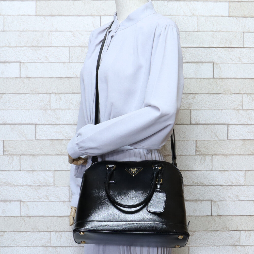 プラダ PRADA サフィアーノ ショルダーバッグ レザー ネロ