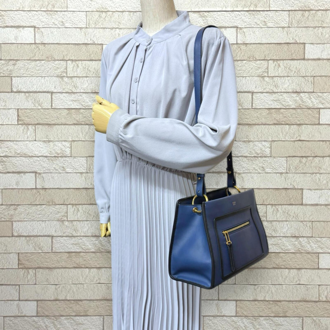 FENDI Runaway Small Shoulder Bag Leather Navy Ladies Used – 【公式