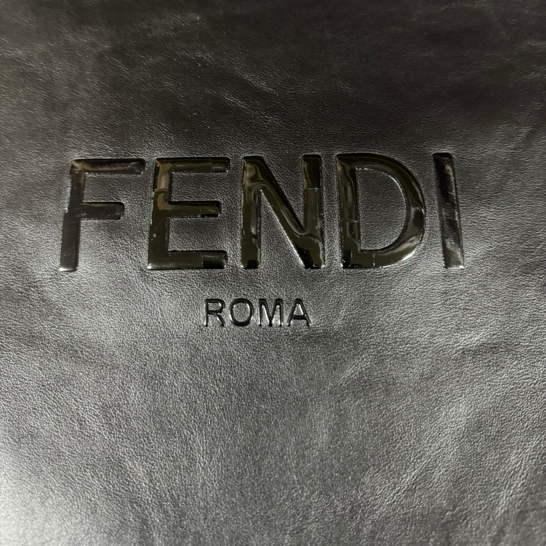 FENDI フェンディ フラット ショッピングバッグ トートバッグ レザー