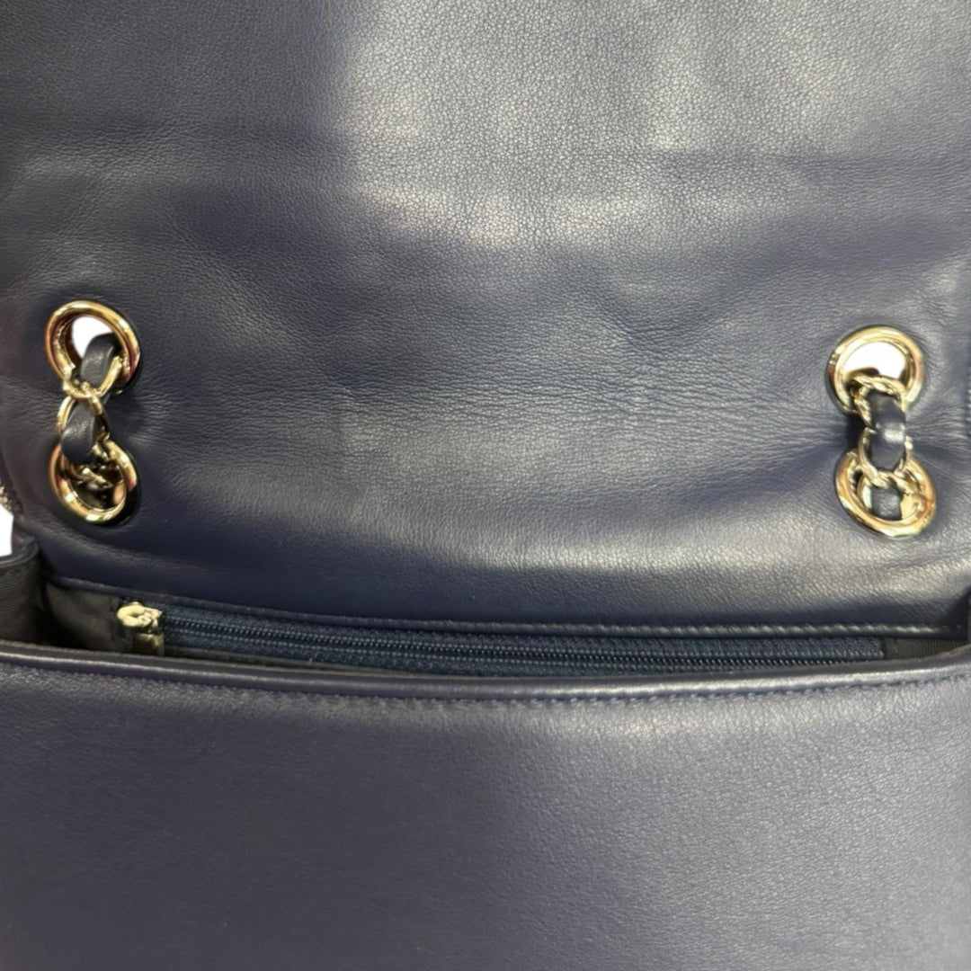 CHANEL シャネル マトラッセ ショルダーバッグ レザー ネイビー