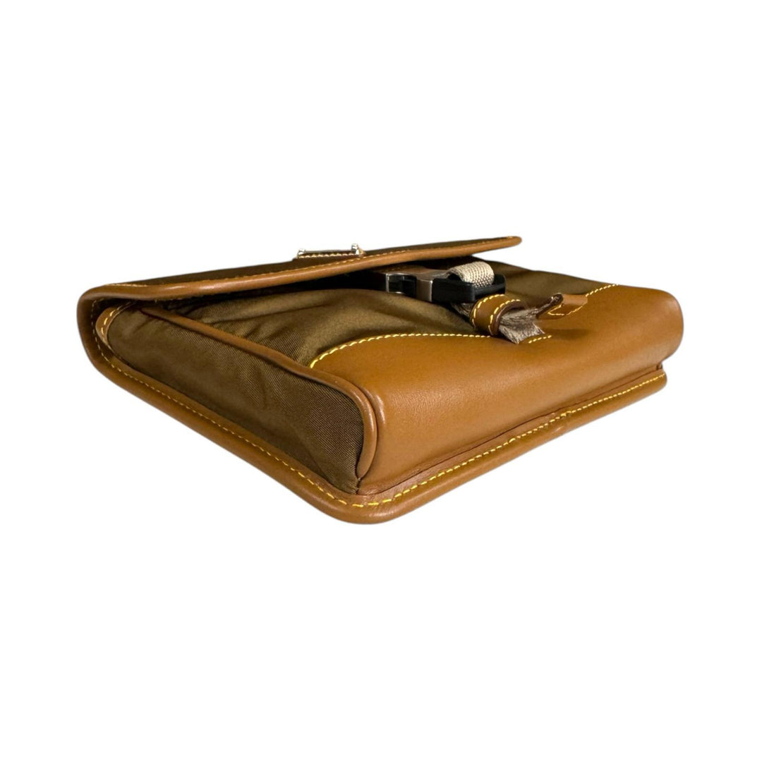 正規品　PRADA ブラウン ナイロン スマートフォンバッグ PRADA プラダ リナイロン スマートフォンケース ショルダーバッグ