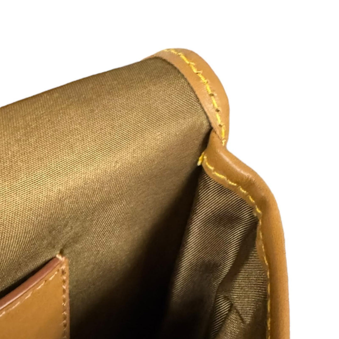 正規品　PRADA ブラウン ナイロン スマートフォンバッグ PRADA プラダ リナイロン スマートフォンケース ショルダーバッグ