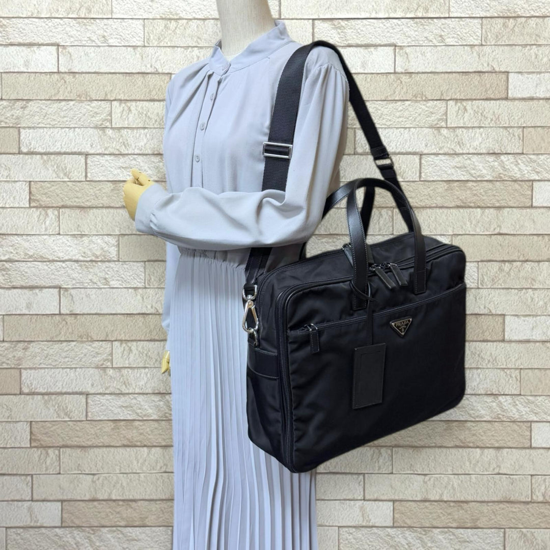 PRADA プラダ ビジネスバッグ ナイロン ブラック レディース 中古