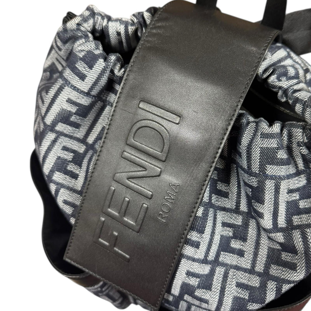 FENDI フェンディ FFジャガードストライクミディアム リュック