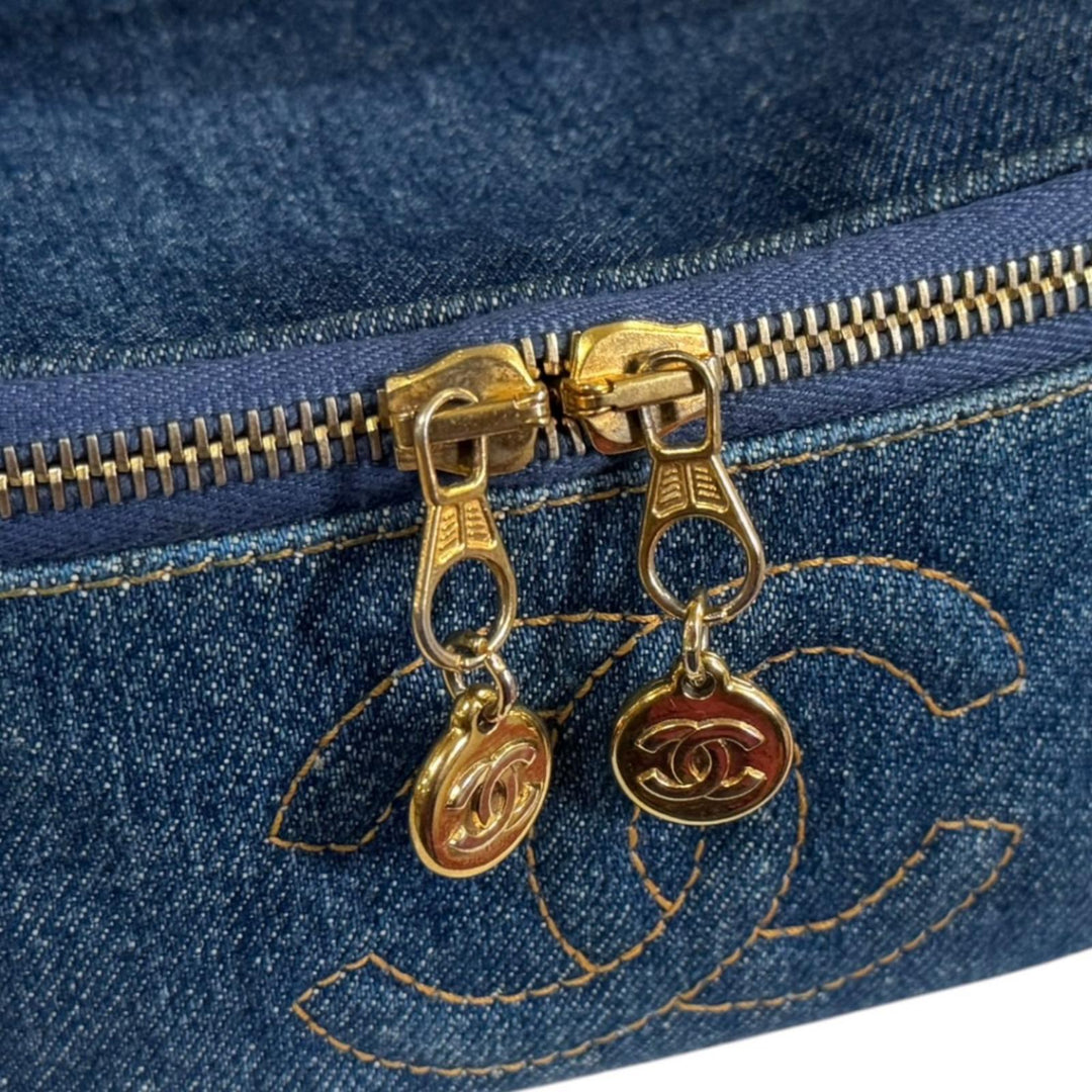りさまま様　 シャネル　デニム　P45458V33776 36 CHANEL シャネル ミニバニティ ハンドバッグ デニム ブルー レディース