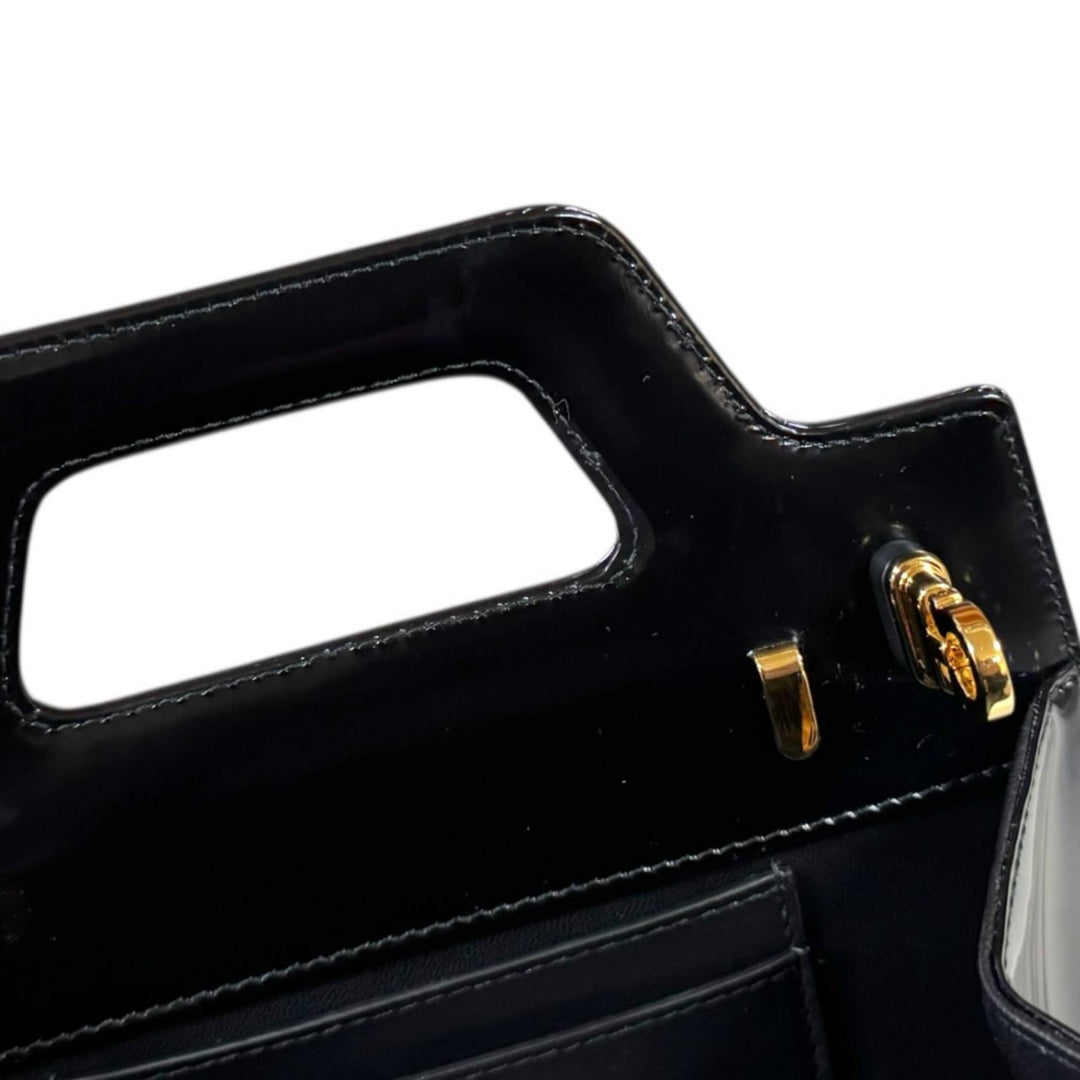 Salvatore Ferragamo サルヴァトーレフェラガモ ワンダミニ ショルダー