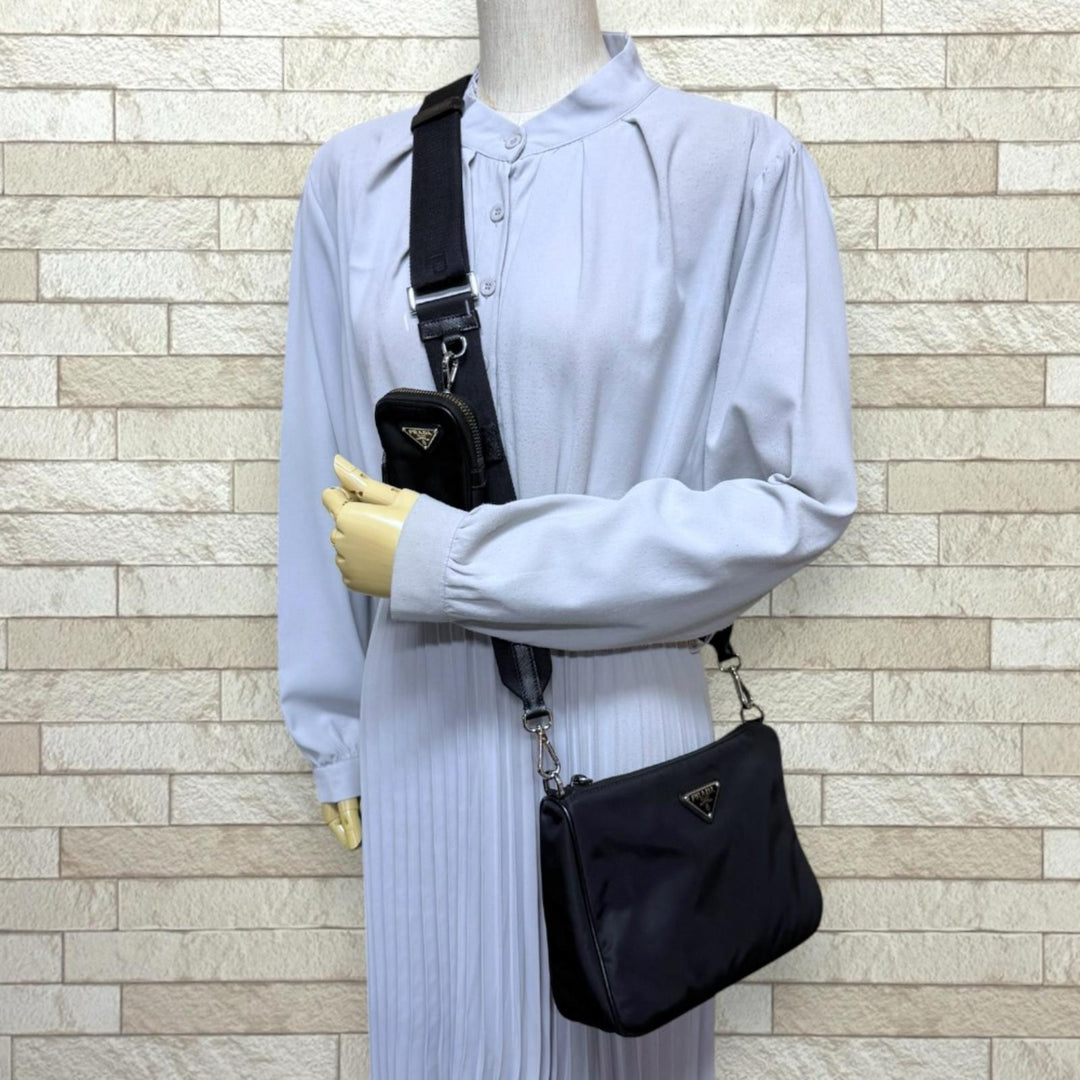 PRADA プラダ ショルダーバッグ リナイロン ブラック レディース 中古