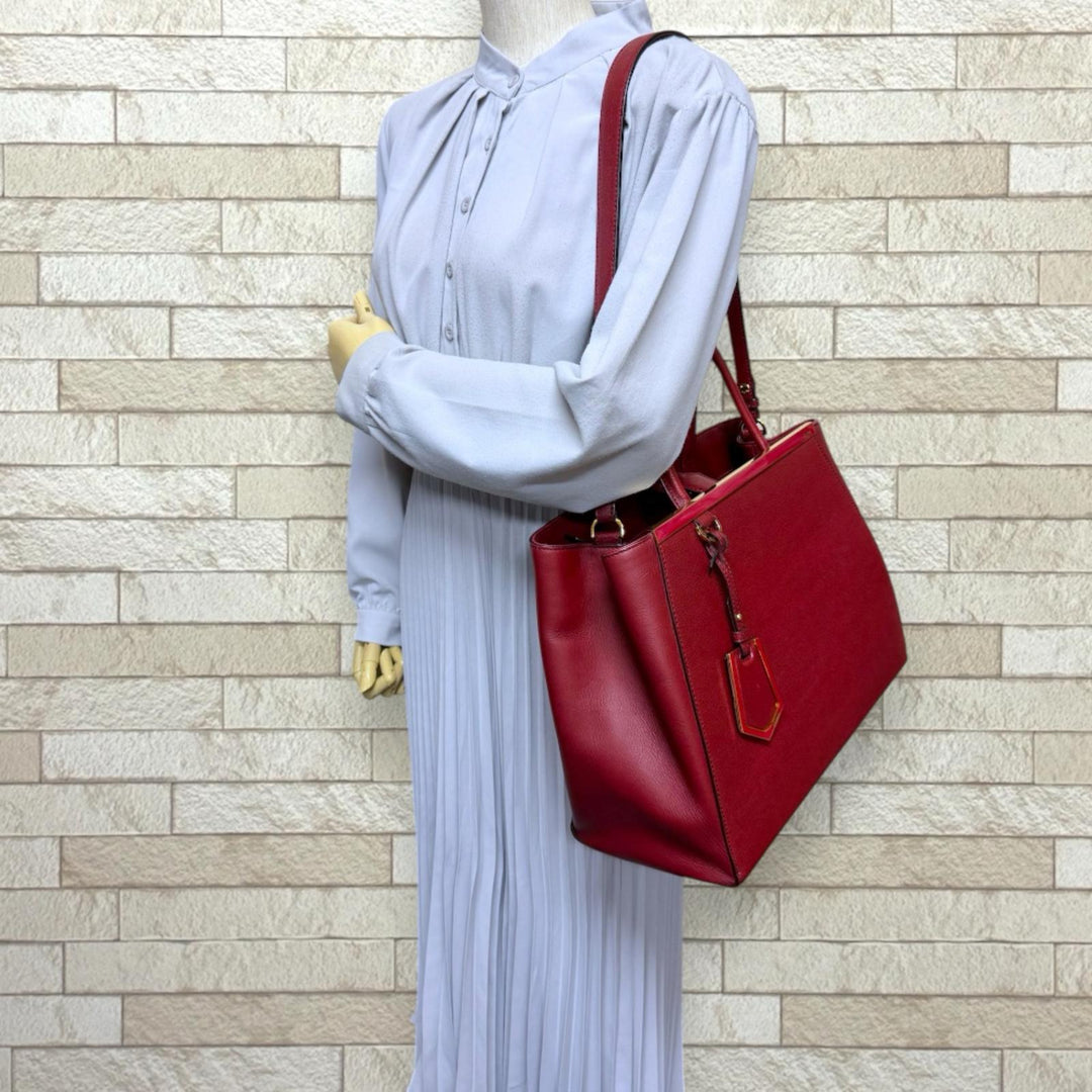 FENDI フェンディ トゥージュール ショルダーバッグ レザー レッド