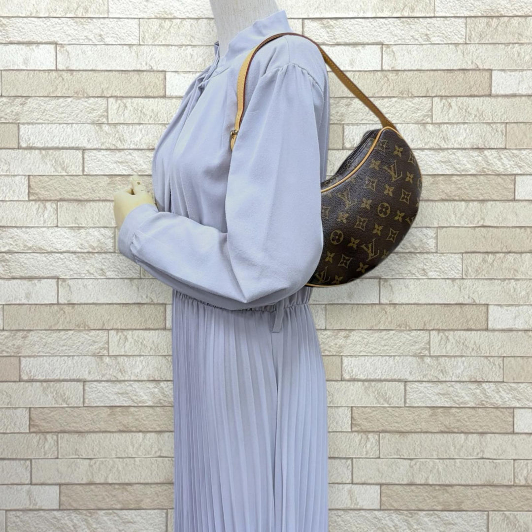 LOUIS VUITTON ルイヴィトン ポシェットクロワッサン モノグラム
