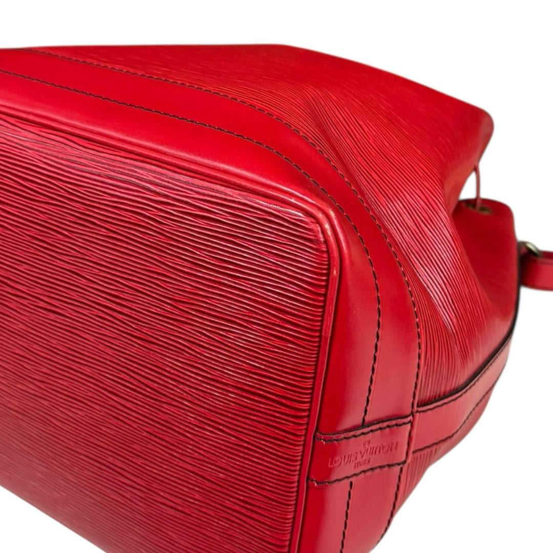 LOUIS VUITTON ルイヴィトン ノエ エピ ショルダーバッグ エピレザー