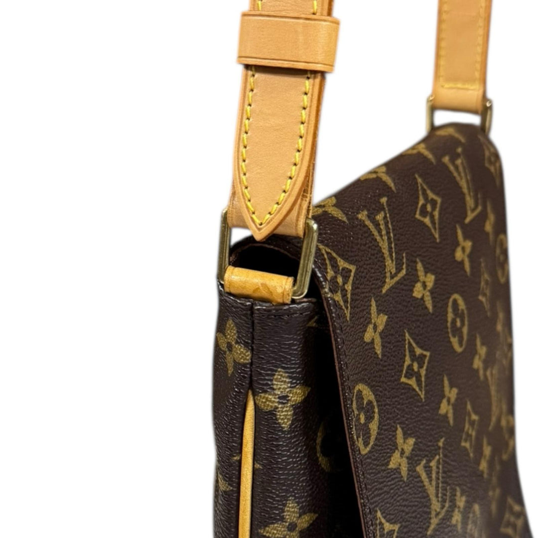 LOUIS VUITTON ルイヴィトン ミュゼットサルサ ショート