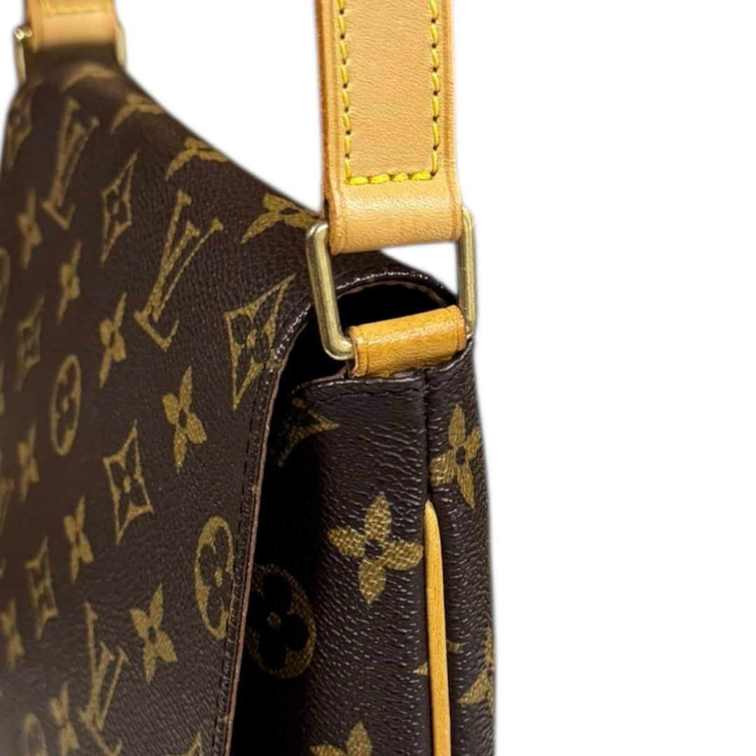 LOUIS VUITTON ルイヴィトン ミュゼットサルサ ショート