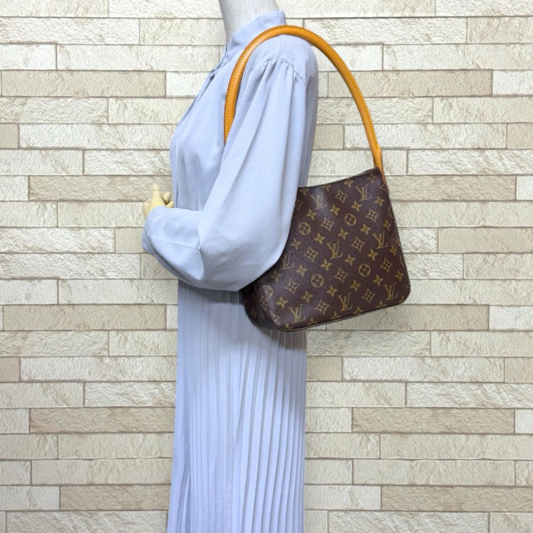 LOUIS VUITTON ルイヴィトン ルーピングMM モノグラム ショルダー