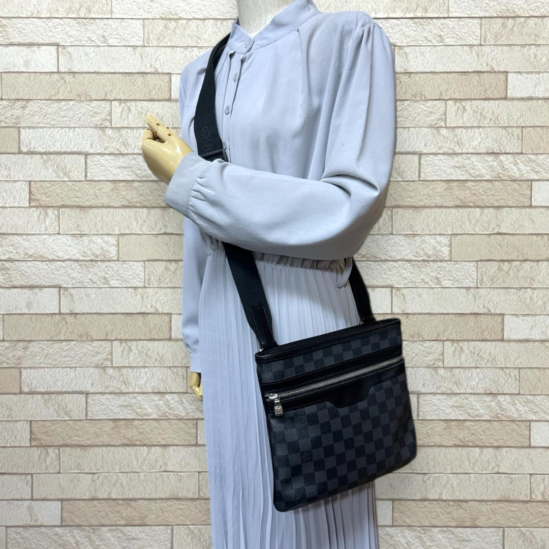 LOUIS VUITTON ルイヴィトン トマス ダミエグラフィット ショルダー