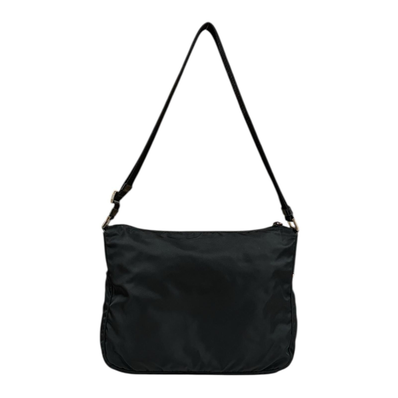 PRADA プラダ ショルダーバッグ ナイロン ブラック レディース 中古