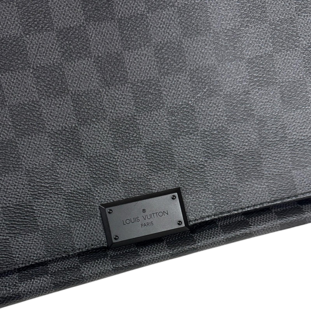 ルイヴィトン【最高級美品】ダミエグラフィット ディストリクトMM ブラック LOUIS VUITTON ルイヴィトン ディストリクトMM ダミエグラフィット