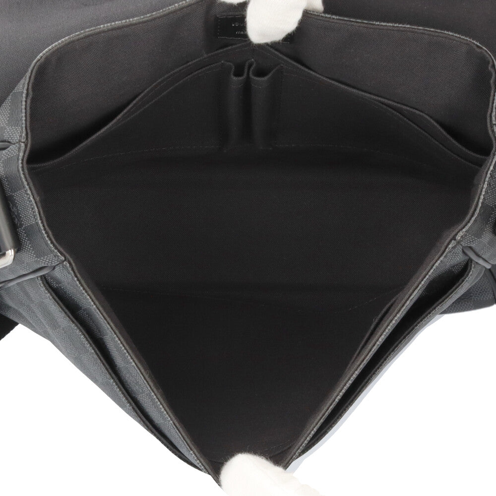 ルイヴィトン【最高級美品】ダミエグラフィット ディストリクトMM ブラック ダミエ・グラフィット ディストリクトPM 詳細情報とお値段 【ルイ