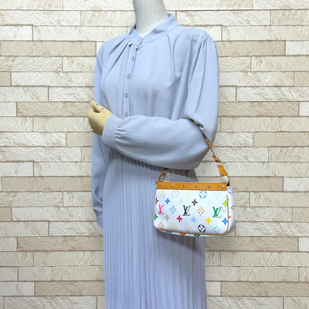 LOUIS VUITTON ルイヴィトン ポシェットアクセソワール モノグラム