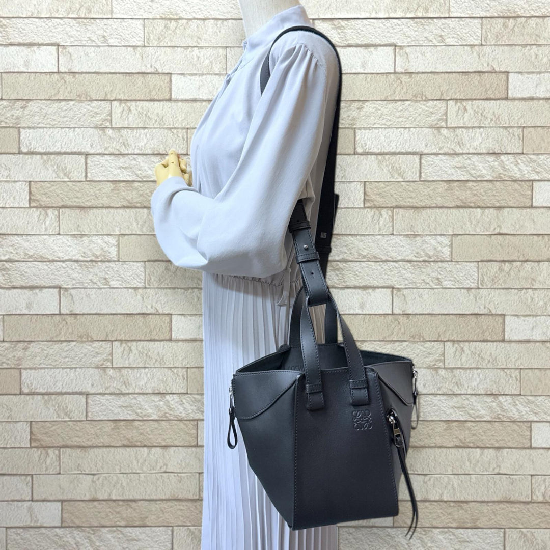 LOEWE ロエベ ハンモックバッグ コンパクト ショルダーバッグ ブラック