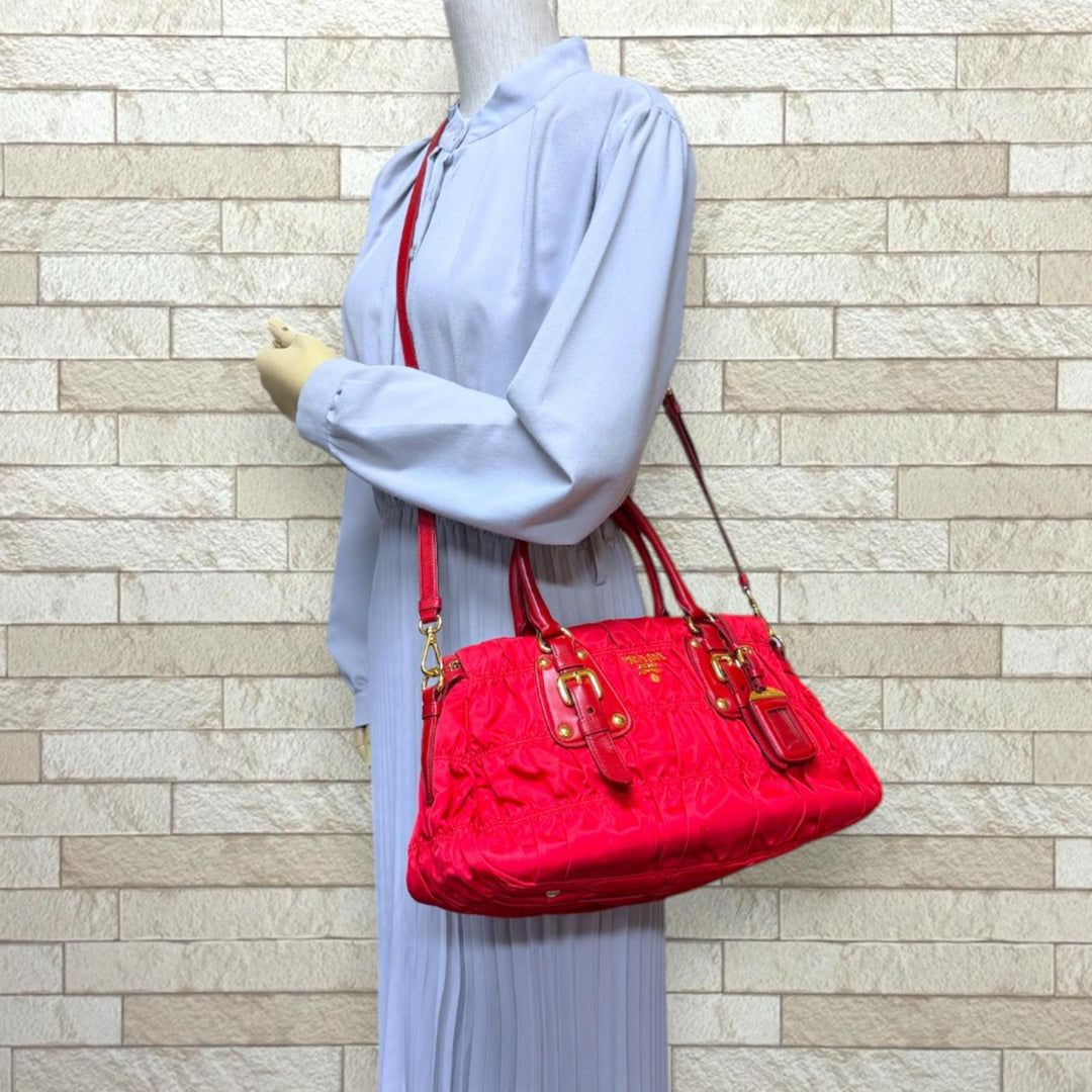 PRADA プラダ ナイロン ハンドバッグ レッド レディース ブランド PRADA プラダ ギャザー ショルダーバッグ ナイロン レッド レディース
