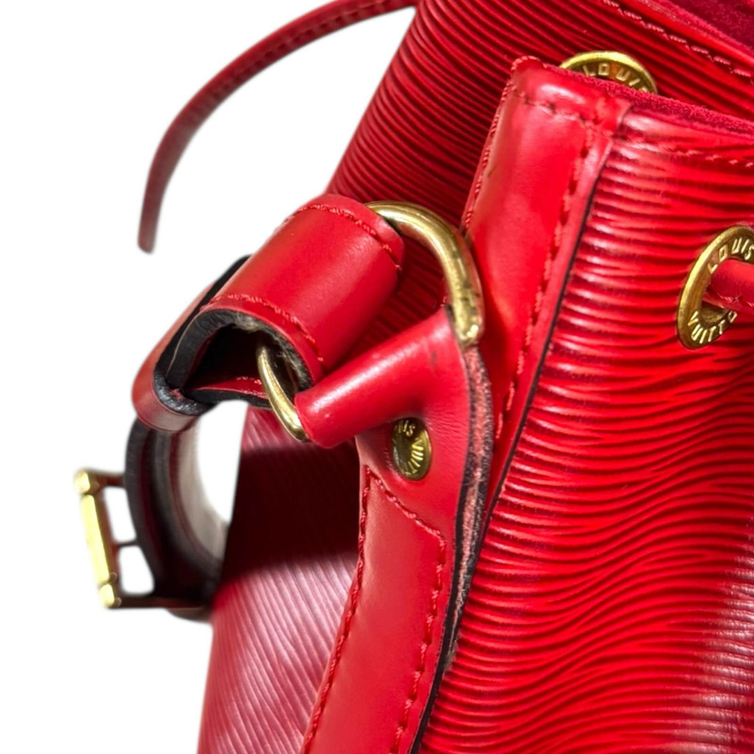 LOUIS VUITTON ルイヴィトン ノエ エピ ショルダーバッグ エピレザー