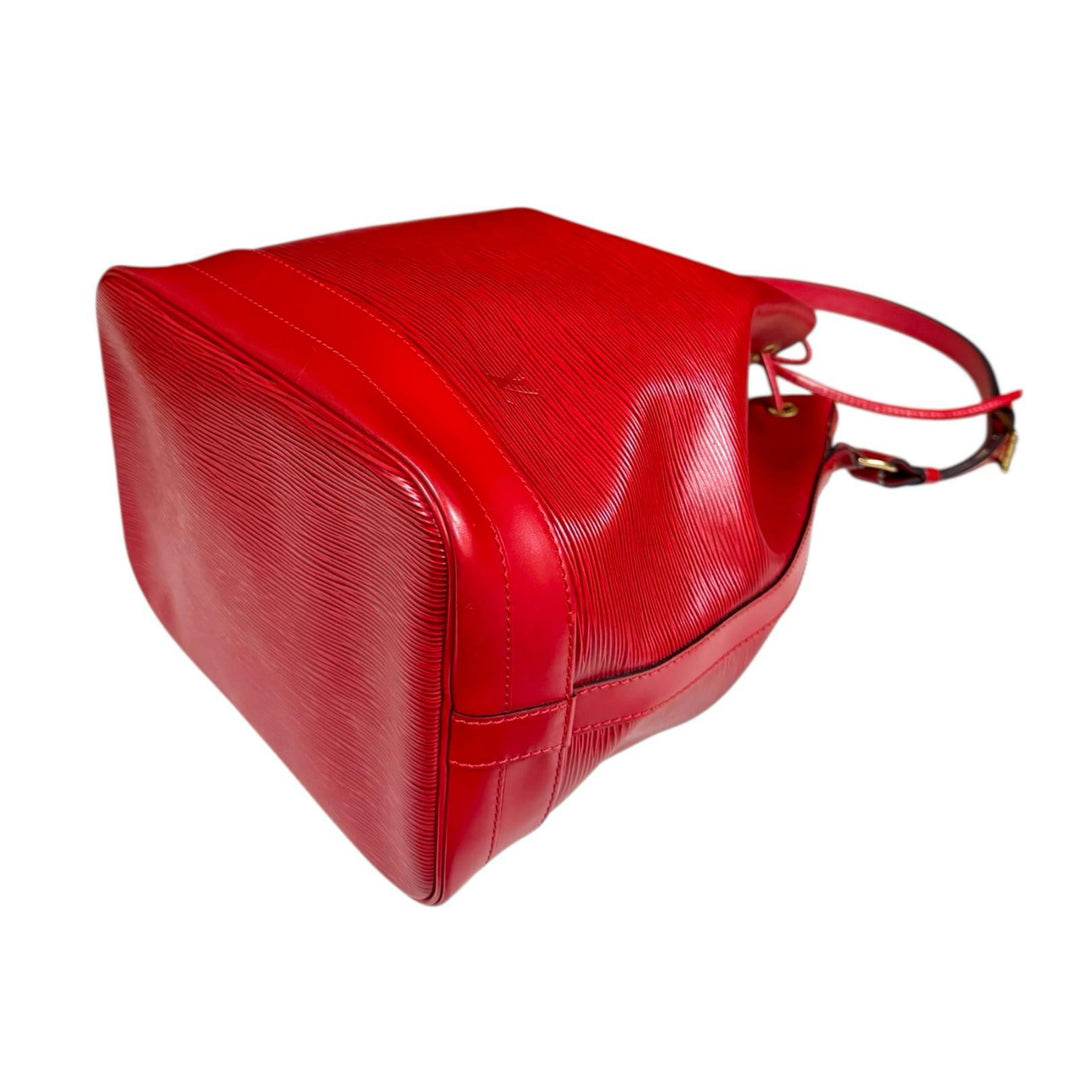 LOUIS VUITTON ルイヴィトン ノエ エピ ショルダーバッグ エピレザー