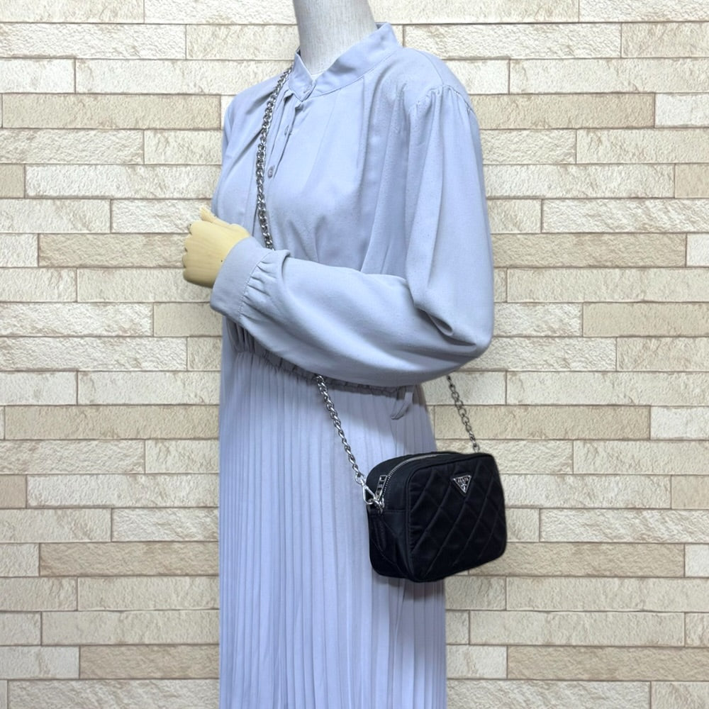 PRADA プラダ キルティングチェーンショルダー ショルダーバッグ