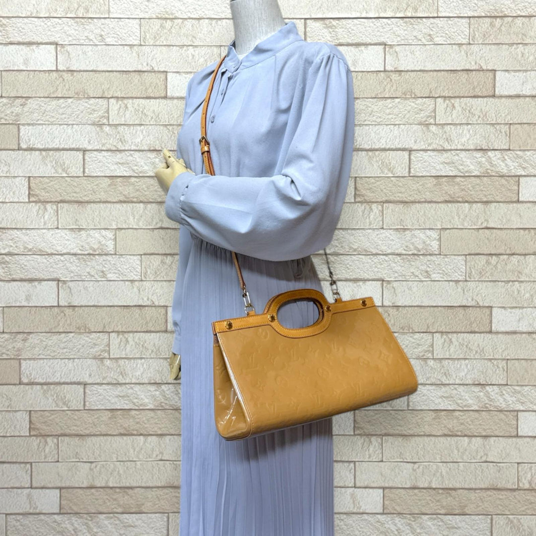 LOUIS VUITTON ルイヴィトン ロクスバリードライブ ヴェルニ