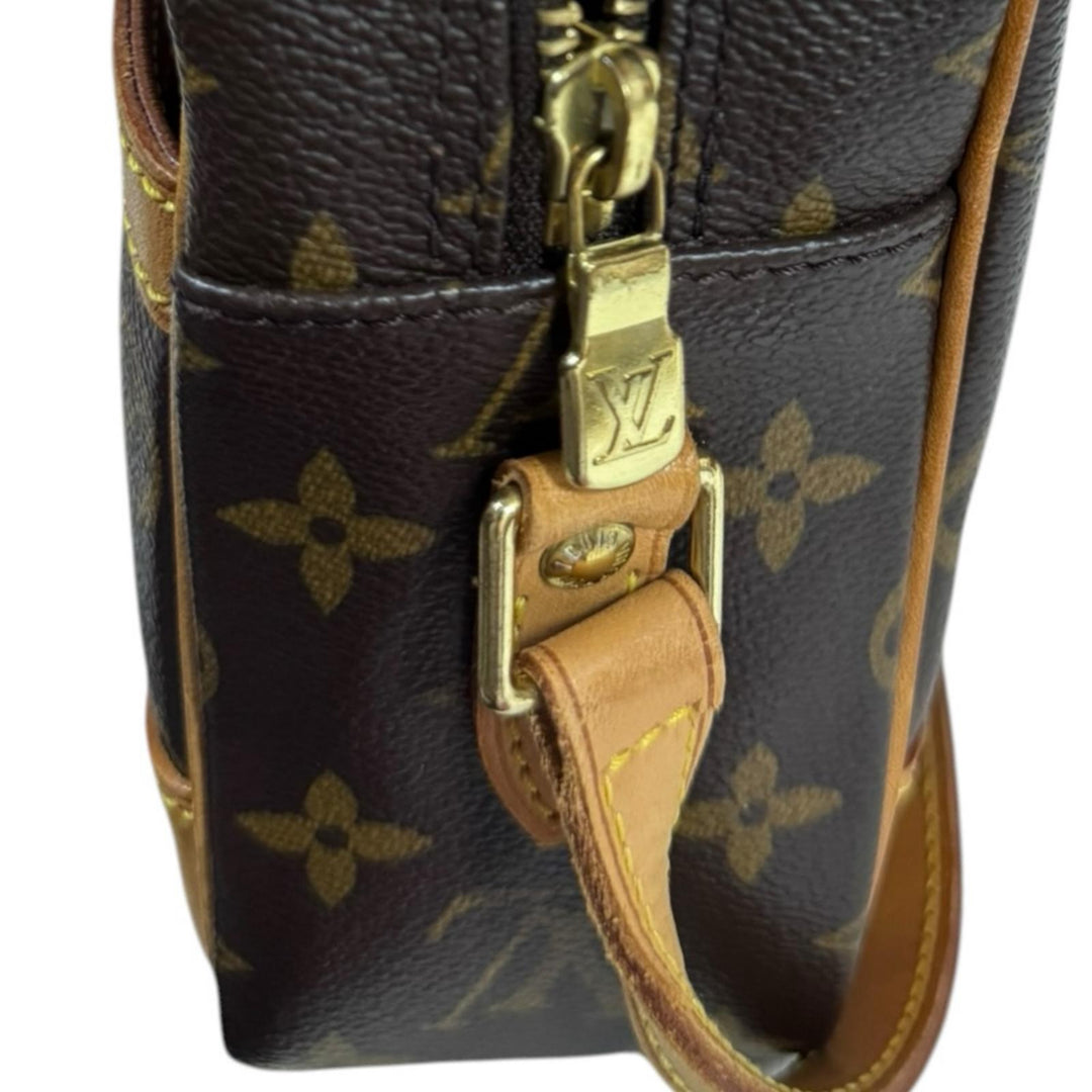LOUIS VUITTON ルイヴィトン トロカデロ27 モノグラム ショルダー